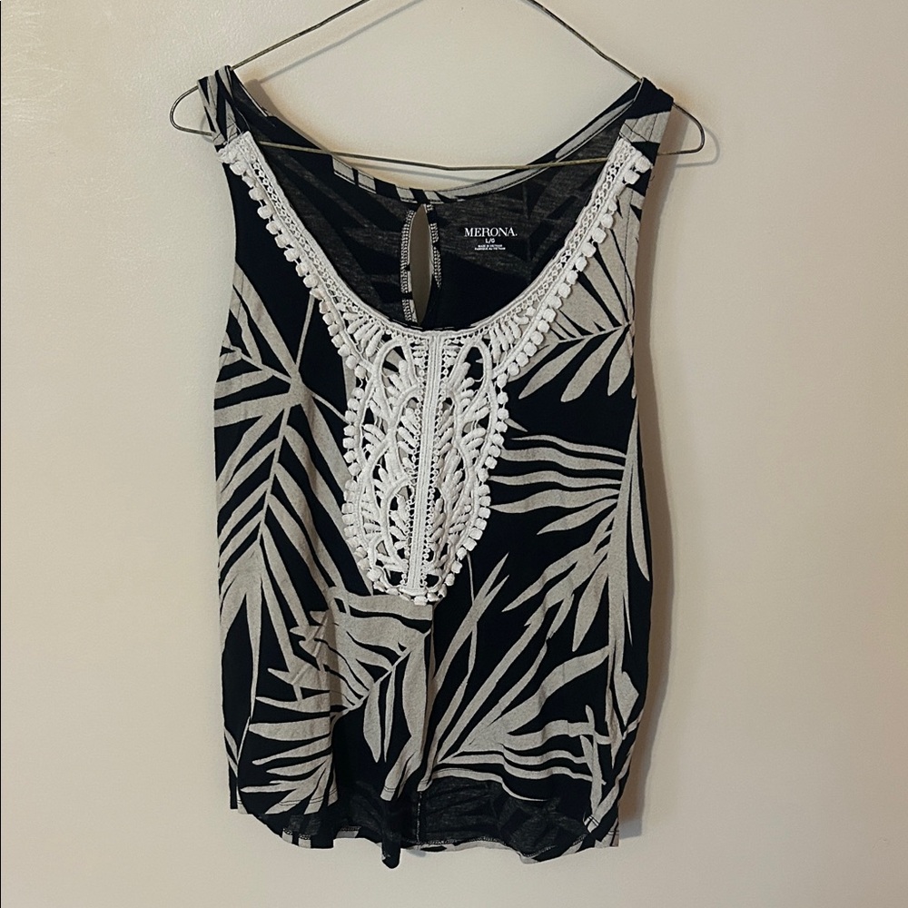 Merona Black and White Leaf Print Tank Top L